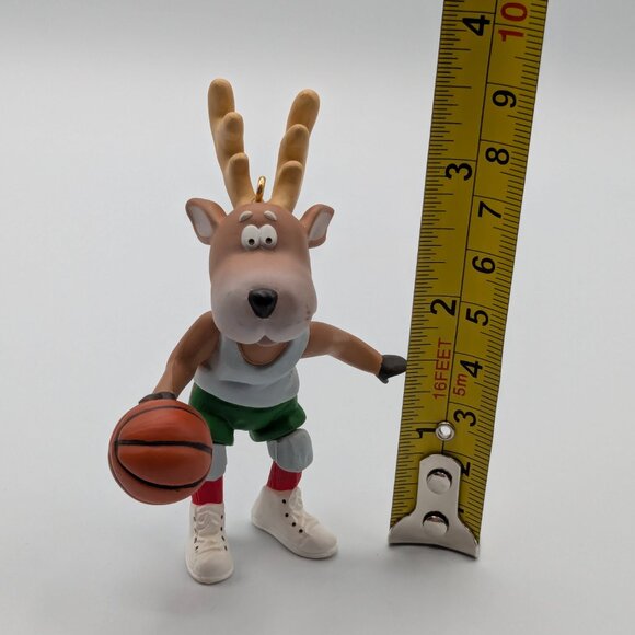 Hallmark Keepsake Reindeer Champs Prancer 1988, 3rd in Reindeer Champs Series - Picture 10 of 11